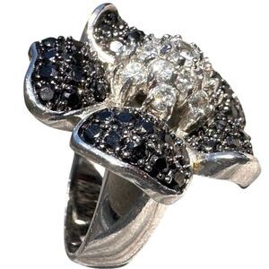 Elegant Black & White Cubic Zirconia Floral Ring in Sterling Silver - Size 6.5